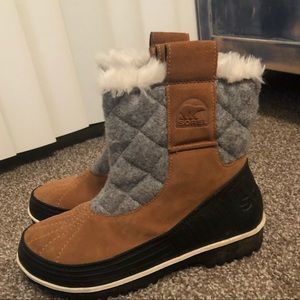 Sorel winter boots size 8.